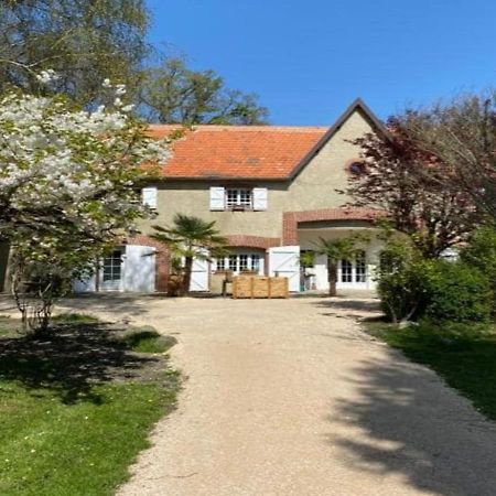 Les Yourtes Du Bearn - Domaine Des Deux Clos Bed & Breakfast Pontiacq-Viellepinte Exterior photo